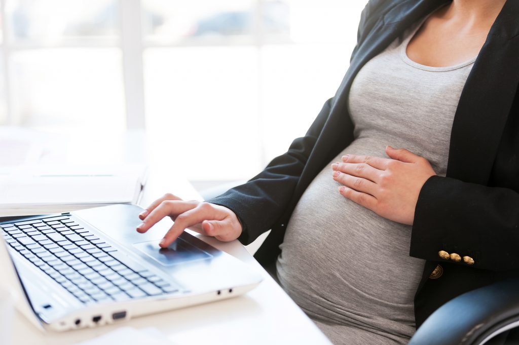 How to Prepare for Maternity Leave: 8 Things First-Time Moms Absolutely Must Know